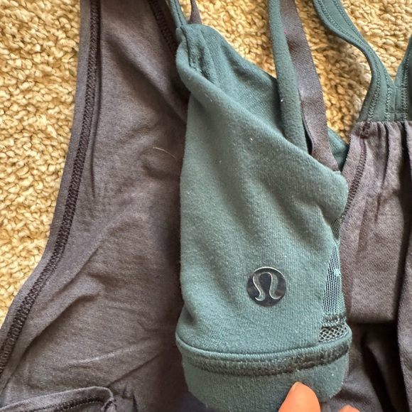 Lululemon navy tank with built in teal bra size 4 - Picture 5 of 6